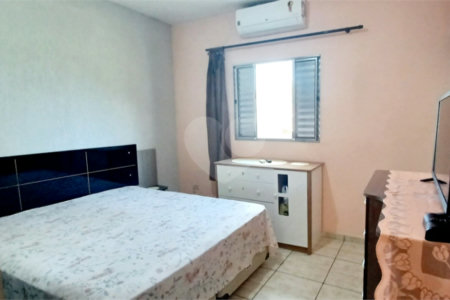 Casa à venda com 2 quartos, sendo 1 suíte, no condomínio Residencial Mirage, Mogi das Cruzes - SP