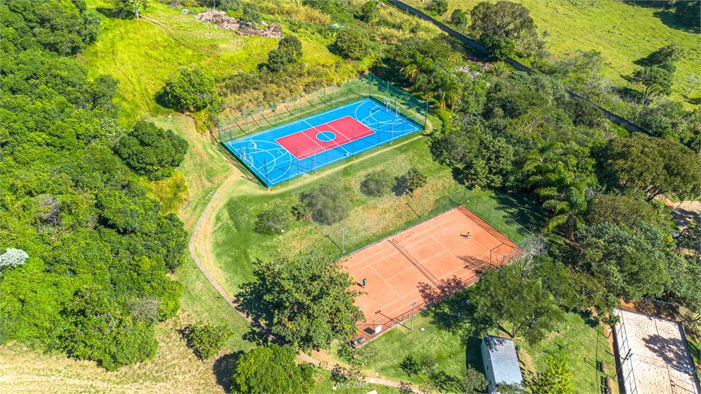 Casa à venda com 4 suítes no condomínio Residencial dos Lagos, Itupeva - SP