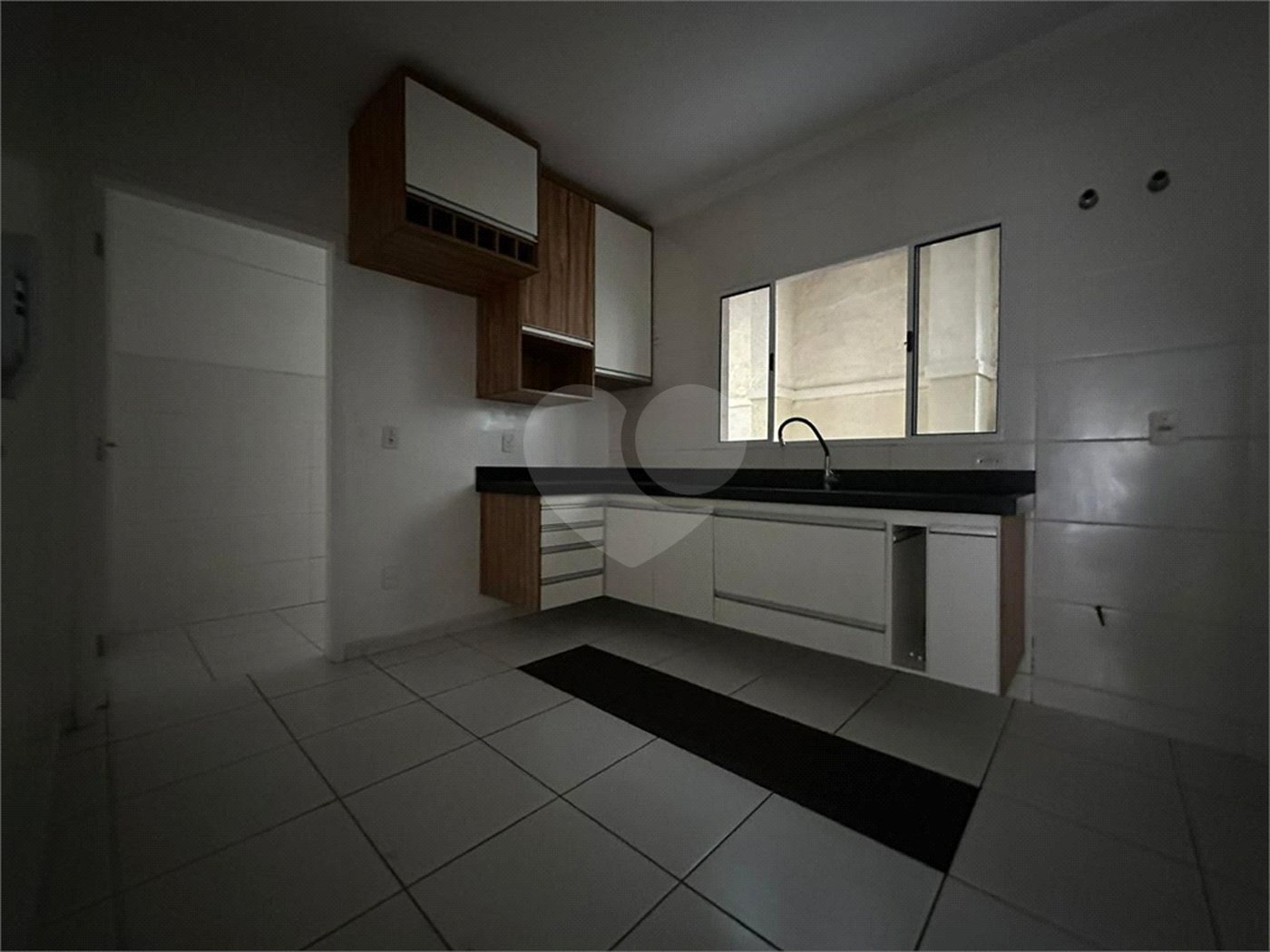 Casa à venda com 2 suítes no condomínio Olido, Atibaia - SP