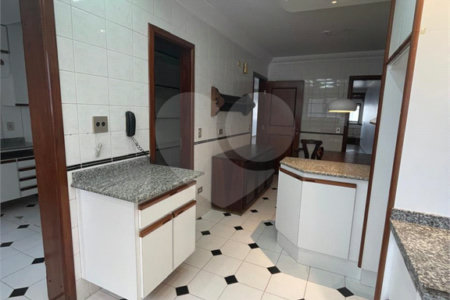 Apartamento à venda com 4 quartos, sendo 3 suítes, no Centro, São Bernardo do Campo, SP