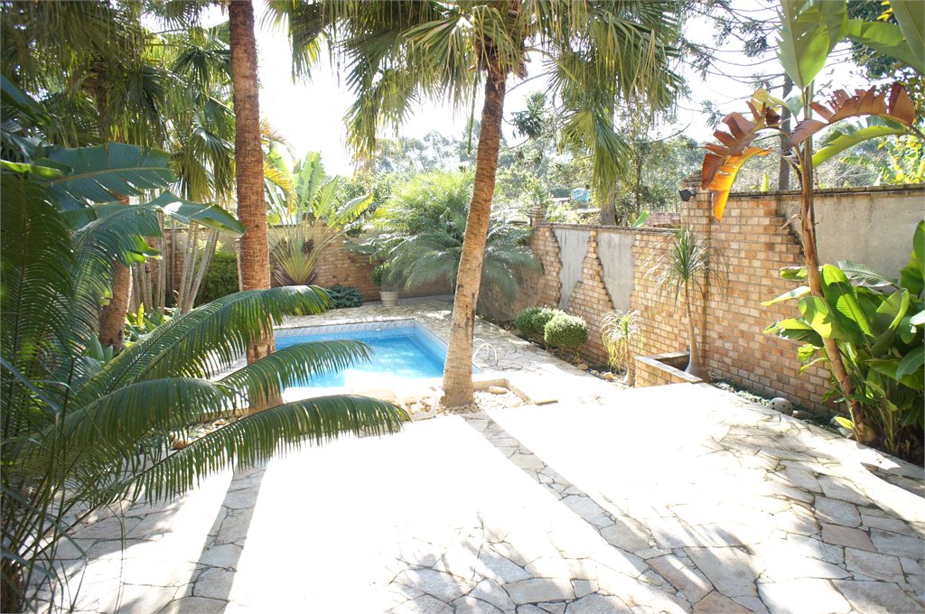 Casa à venda com 4 quartos, sendo 1 suíte,  em Vila Suissa, Mogi das Cruzes, SP