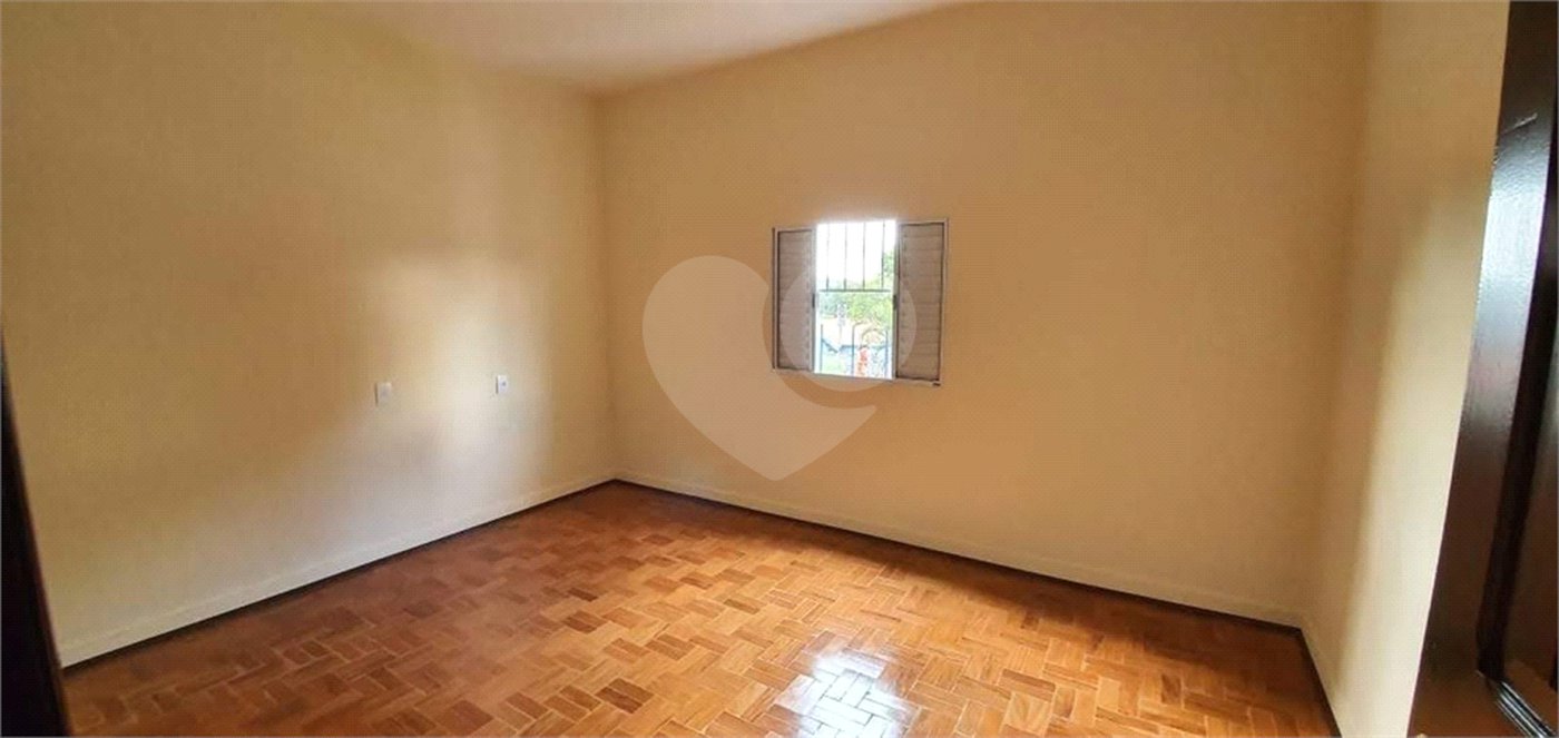 Casa à venda com 2 quartos no Centro, Vinhedo, SP