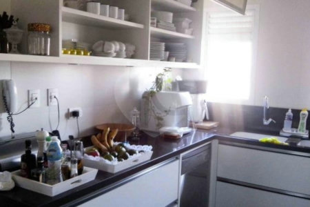 Apartamento à venda com 3 suítes em Morumbi, São Paulo, SP