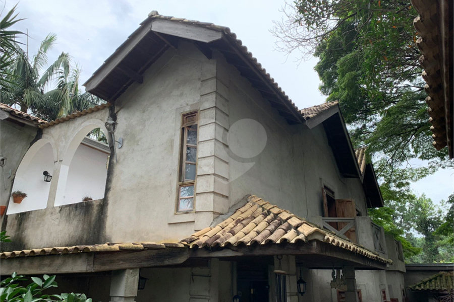 Sobrado à venda com 4 suítes em Tremembé, São Paulo, SP