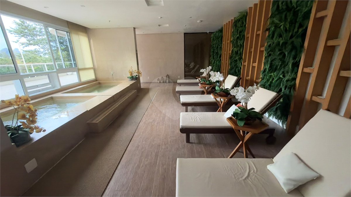 Apartamento à venda com 2 quartos, sendo 1 suíte,  em Camorim, Rio de Janeiro, RJ