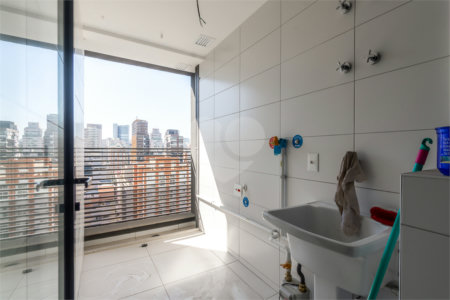 Apartamento à venda com 3 suítes em Pinheiros, São Paulo, SP