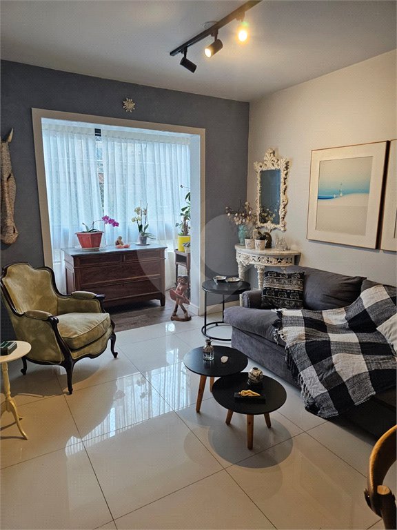 Apartamento à venda com 3 quartos, sendo 1 suíte, em Vila Olímpia, São Paulo, SP