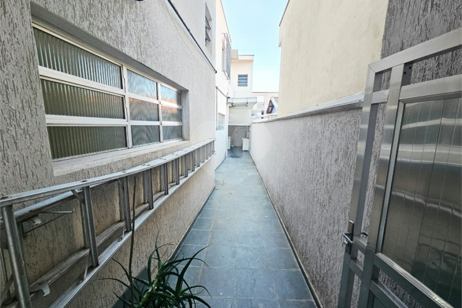 Sobrado à venda com 4 quartos, sendo 1 suíte, em Vila Guilherme, São Paulo, SP