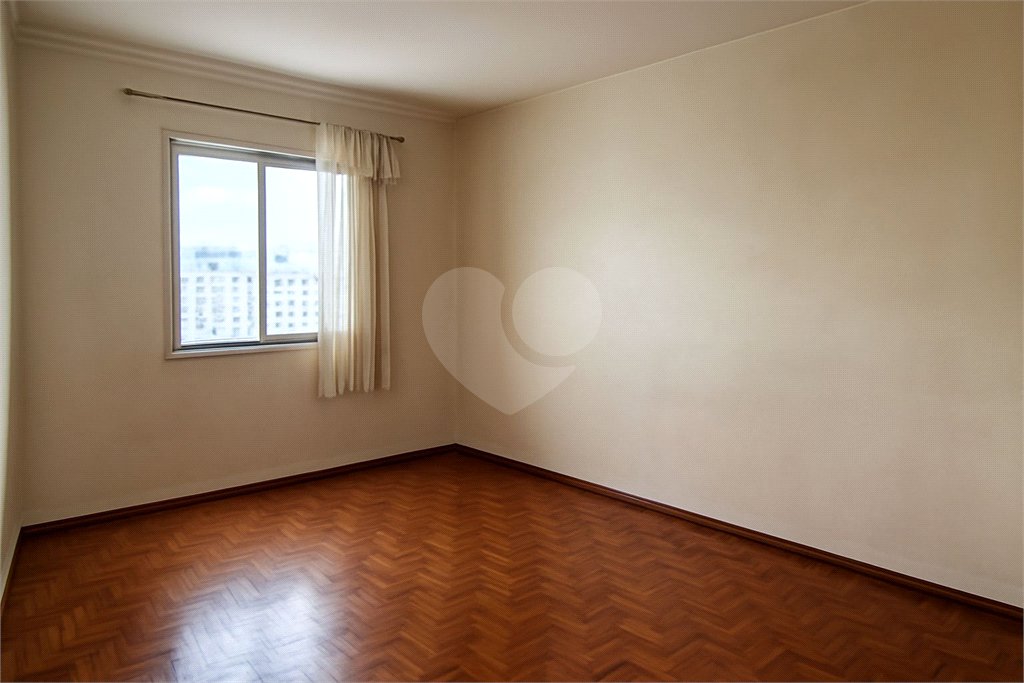 Apartamento à venda com 3 quartos, sendo 1 suíte,  em Alto da Lapa, São Paulo, SP