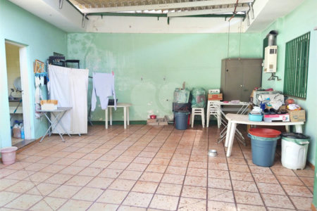 Casa à venda com 2 quartos, sendo 1 suíte, em Vila Comercial, São Paulo, SP