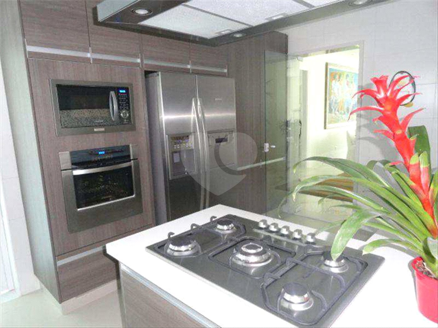 Apartamento à venda com 3 suítes em Jardim Virgínia, Guarujá, SP