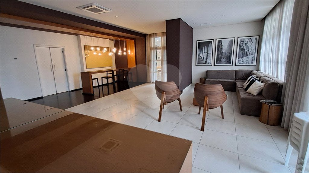Apartamento à venda ou para alugar com 1 suíte em Vila Cordeiro, São Paulo, SP