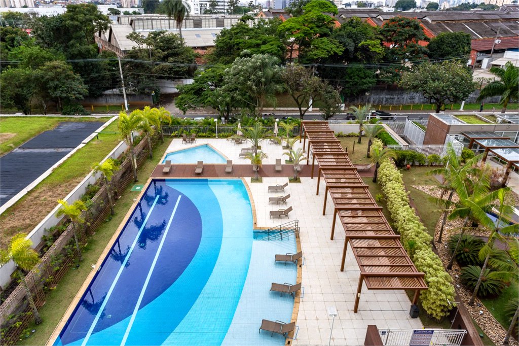 Apartamento à venda com 3 quartos, sendo 1 suíte, em Vila Anastácio, São Paulo, SP