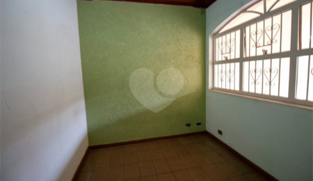 Casa à venda ou para alugar com 4 quartos, sendo 1 suíte,  no Centro, São Roque, SP
