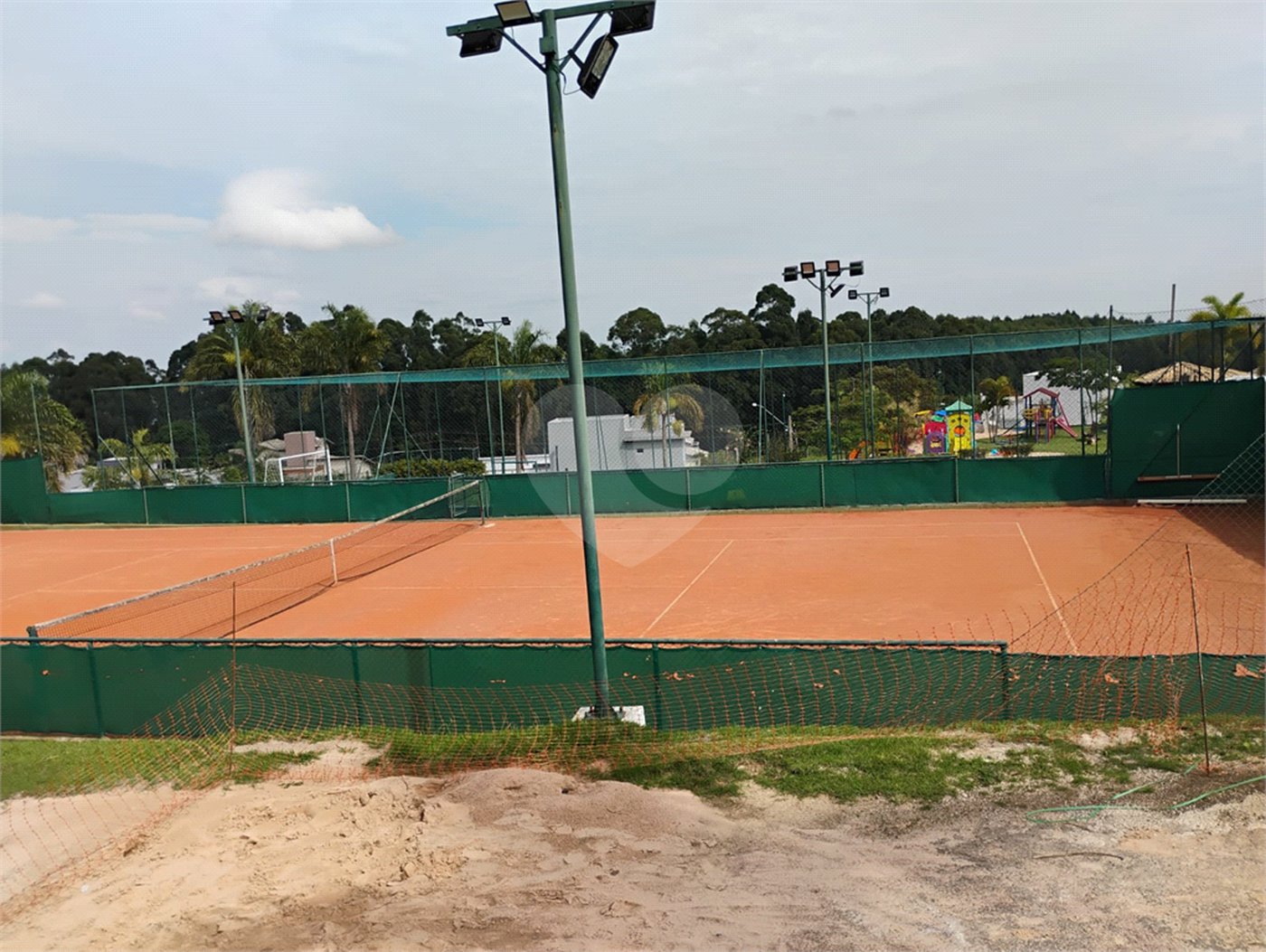 Terreno à venda no condomínio Colinas de Inhandjara, Itupeva - SP