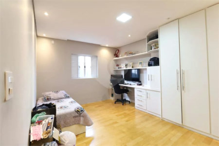 Casa à venda com 3 quartos, sendo 1 suíte, em Vila Maria Alta, São Paulo, SP