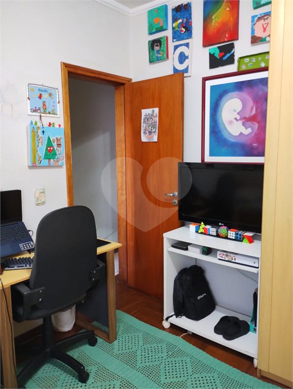 Sobrado à venda com 3 quartos, sendo 1 suíte,  em Vila Oliveira, Mogi das Cruzes, SP