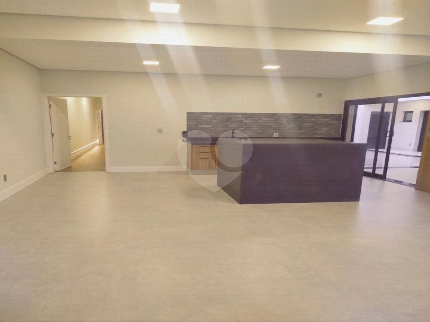 Casa à venda com 3 quartos, sendo 1 suíte, em Jardim Adriana, Indaiatuba, SP