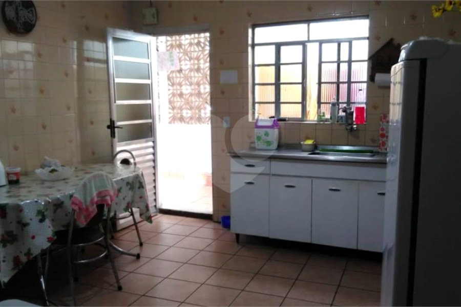 Sobrado à venda com 6 quartos em Horto Florestal, São Paulo, SP