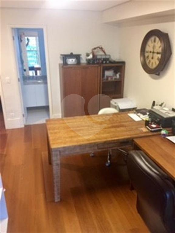 Apartamento à venda com 3 suítes em Campo Belo, São Paulo, SP