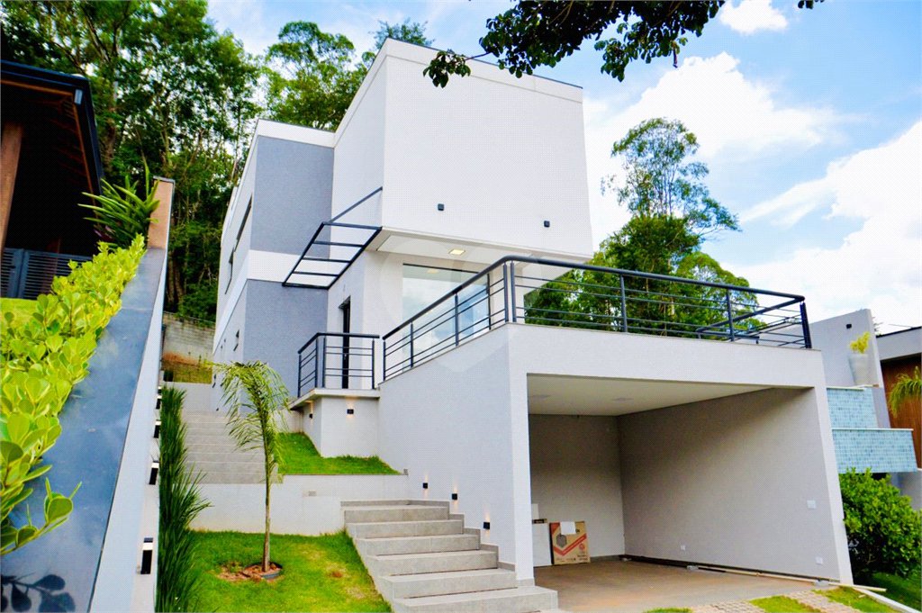 Casa à venda com 3 suítes no condomínio Quintas da Boa Vista, Atibaia - SP