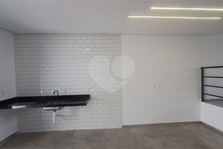 Casa de Vila à venda com 2 suítes em Wanel Ville, Sorocaba, SP