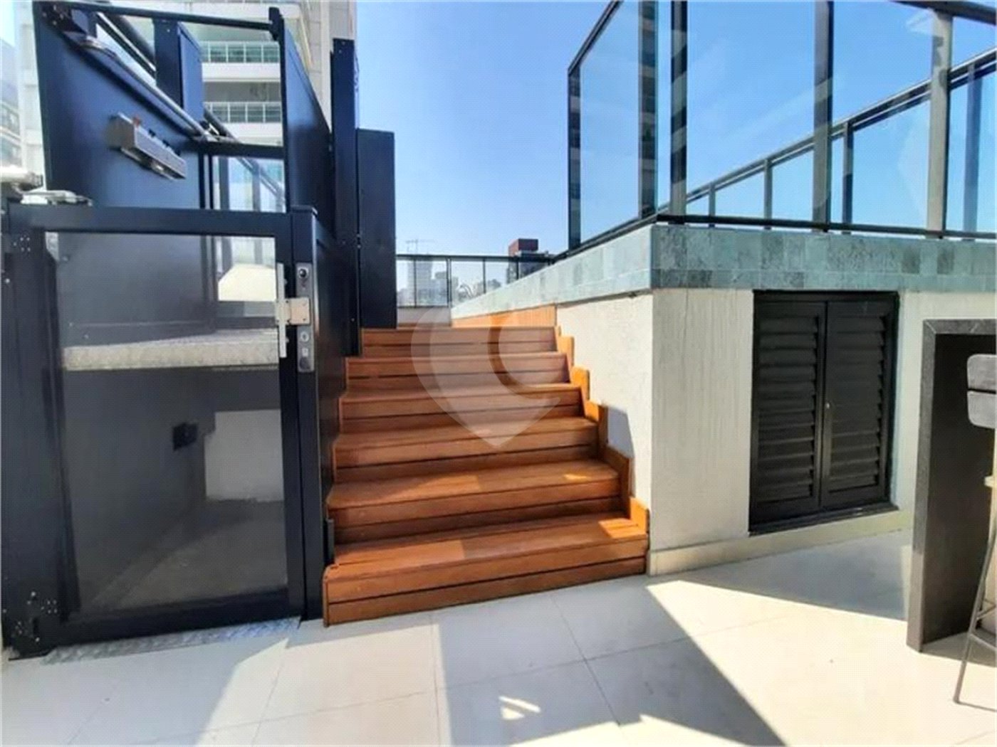 Apartamento à venda com 2 suítes em Cerqueira César, São Paulo, SP