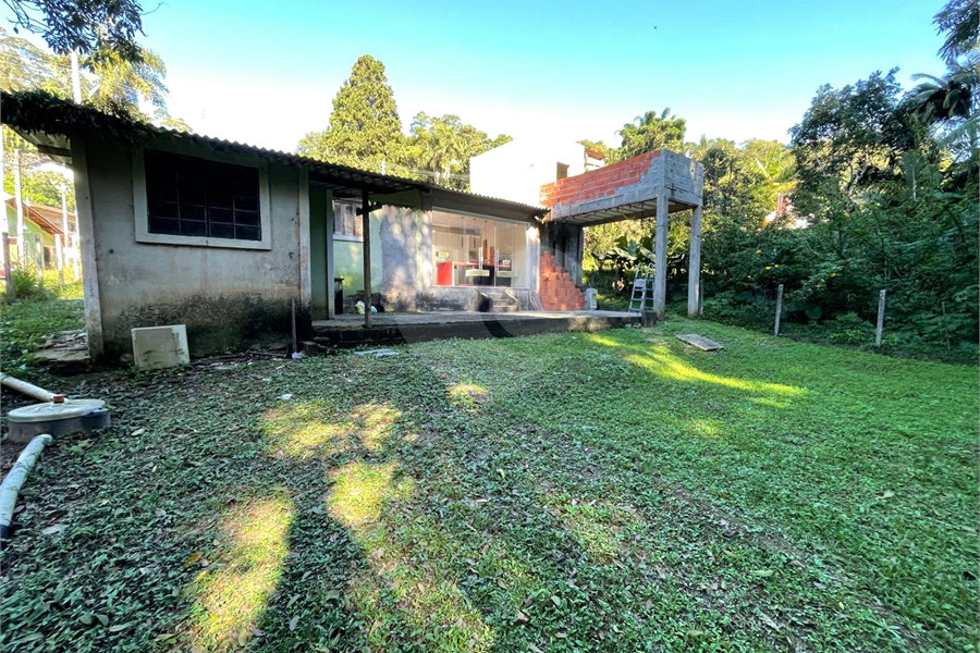 Casa à venda com 3 quartos, sendo 1 suíte, em Roseira, Mairiporã, SP