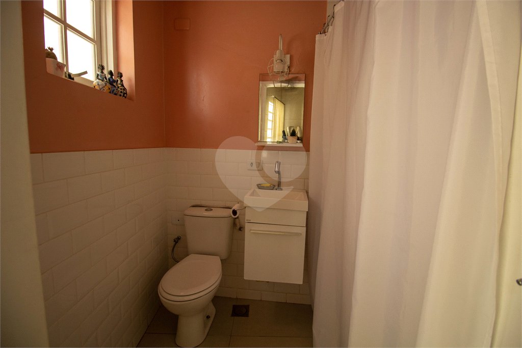 Casa à venda com 4 quartos, sendo 1 suíte, em Santa Luzia, Alumínio, SP