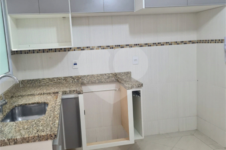 Casa à venda com 2 suítes no condomínio S//nome, São Paulo - SP