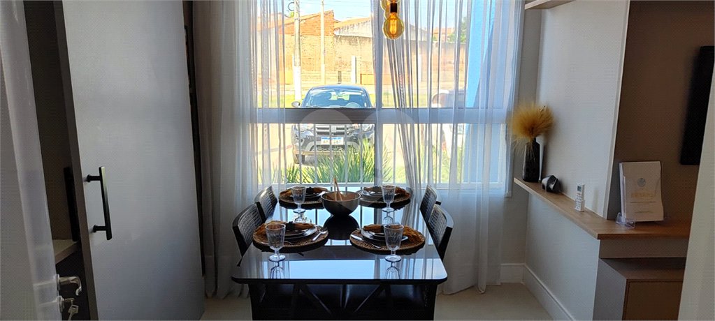 Apartamento à venda com 2 quartos em Parque Residencial Rafael Alcalá, Porto Feliz, SP