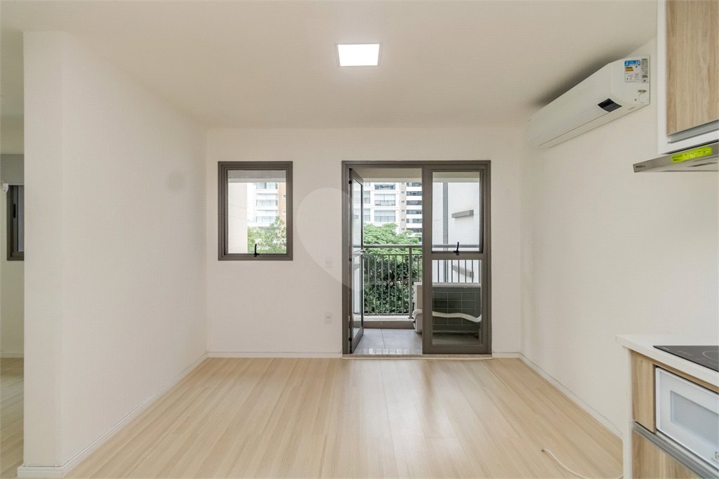 Sala à venda com 1 suíte em Moema, São Paulo, SP