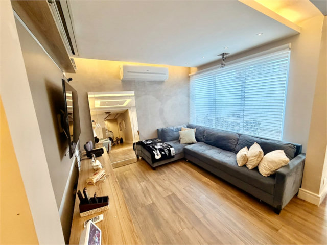 Casa à venda com 3 suítes no condomínio Villaggio Della Hípica, São Paulo - SP