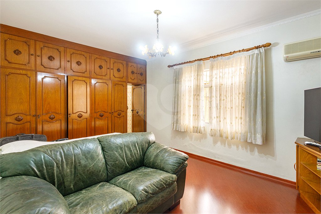 Casa à venda com 5 quartos, sendo 3 suítes, em Lapa, São Paulo, SP