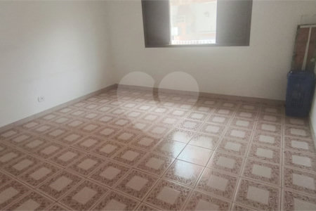 Casa à venda com 3 quartos, sendo 1 suíte,  em Jardim Vila Galvão, Guarulhos, SP