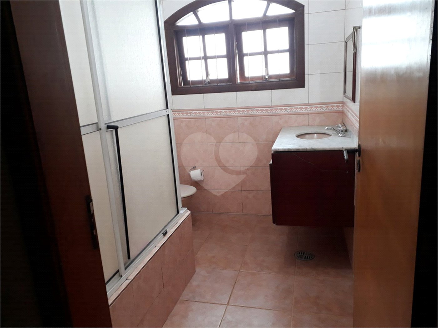 Sobrado à venda com 3 quartos, sendo 1 suíte,  em Vila Nivi, São Paulo, SP