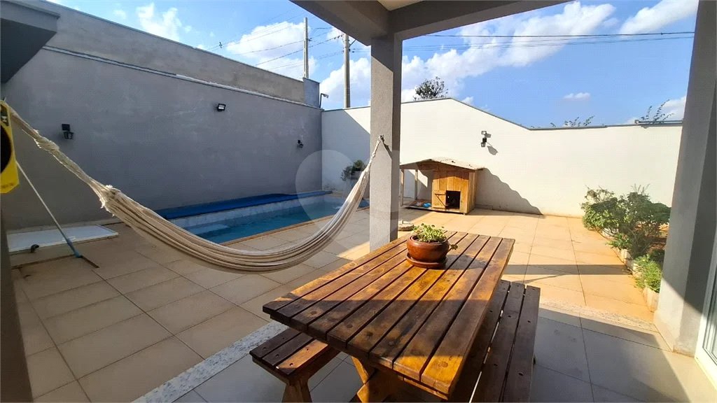 Sobrado com Piscina à Venda no Terras de Treviso – Piracicaba/SP
