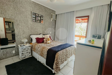Casa à venda com 4 suítes no condomínio Monte Belo, Salto - SP