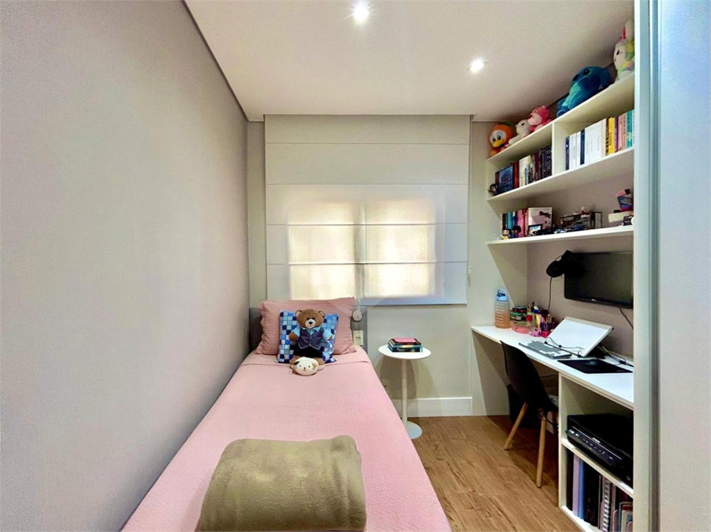 Apartamento à venda com 3 suítes em Jardim Prudência, São Paulo, SP