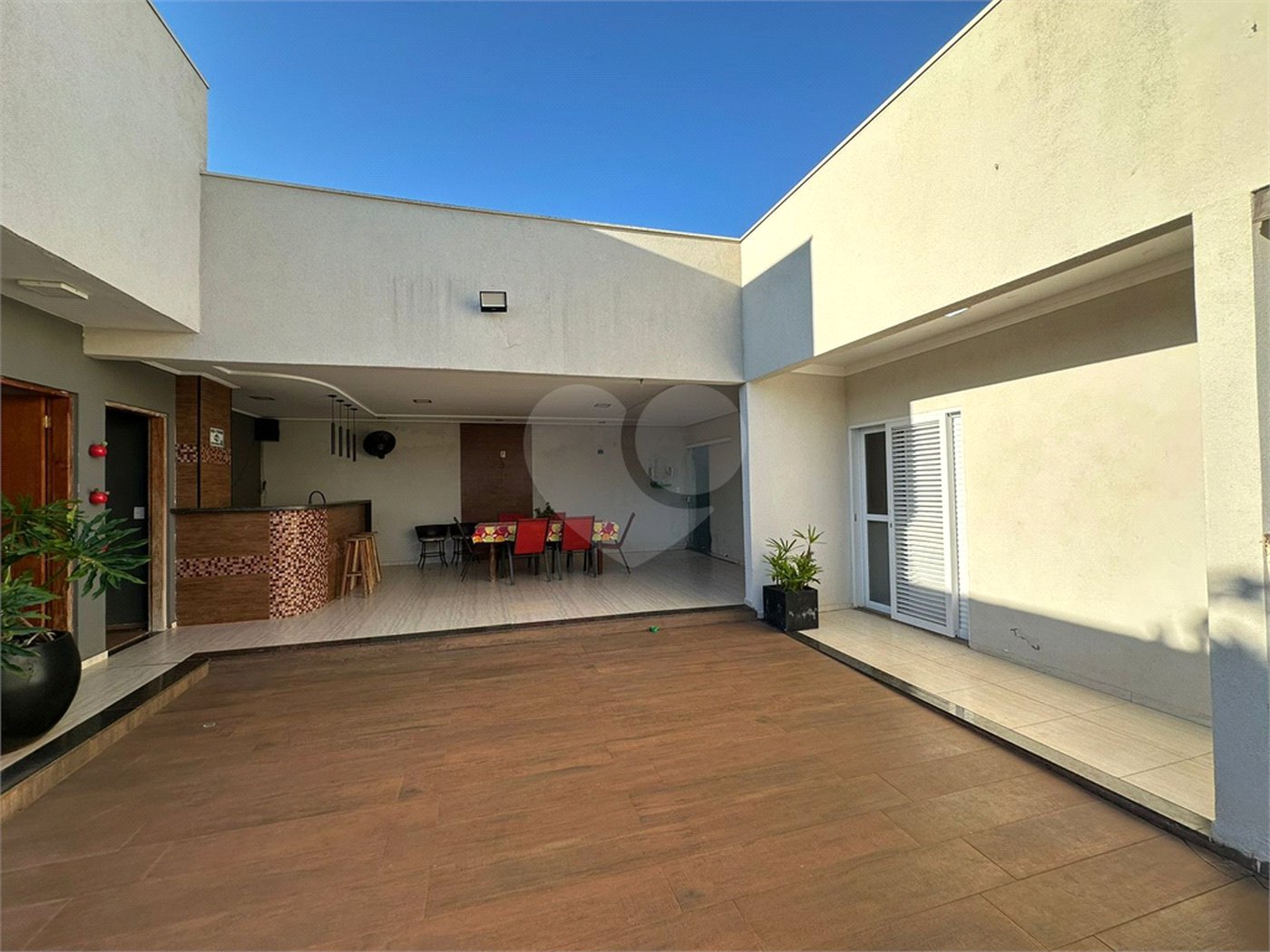 Casa à venda com 3 suítes em Cidade Jardim, Araraquara, SP