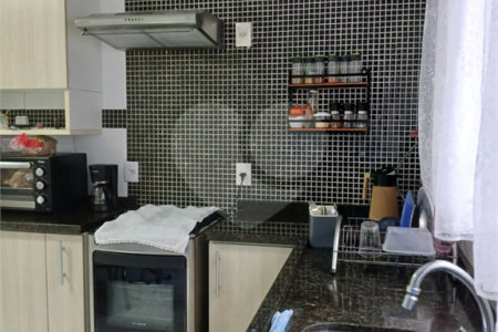 Sobrado à venda com 3 quartos, sendo 1 suíte, em Jardim Humaitá, São Paulo, SP