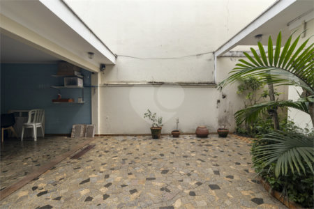 Casa à venda com 5 quartos, sendo 1 suíte, em Vila Nova Conceição, São Paulo, SP