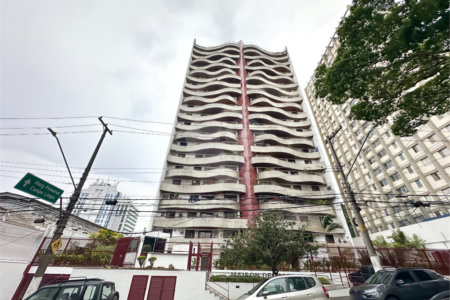 Apartamento à venda com 4 quartos, sendo 2 suítes, em Alto da Boa Vista, São Paulo, SP