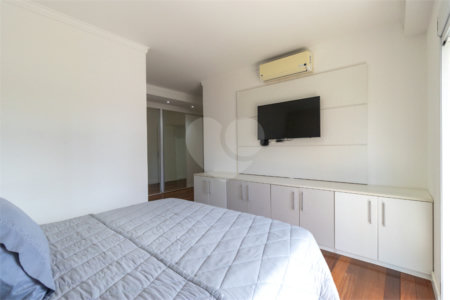 Apartamento à venda com 4 suítes em Vila Sofia, São Paulo, SP