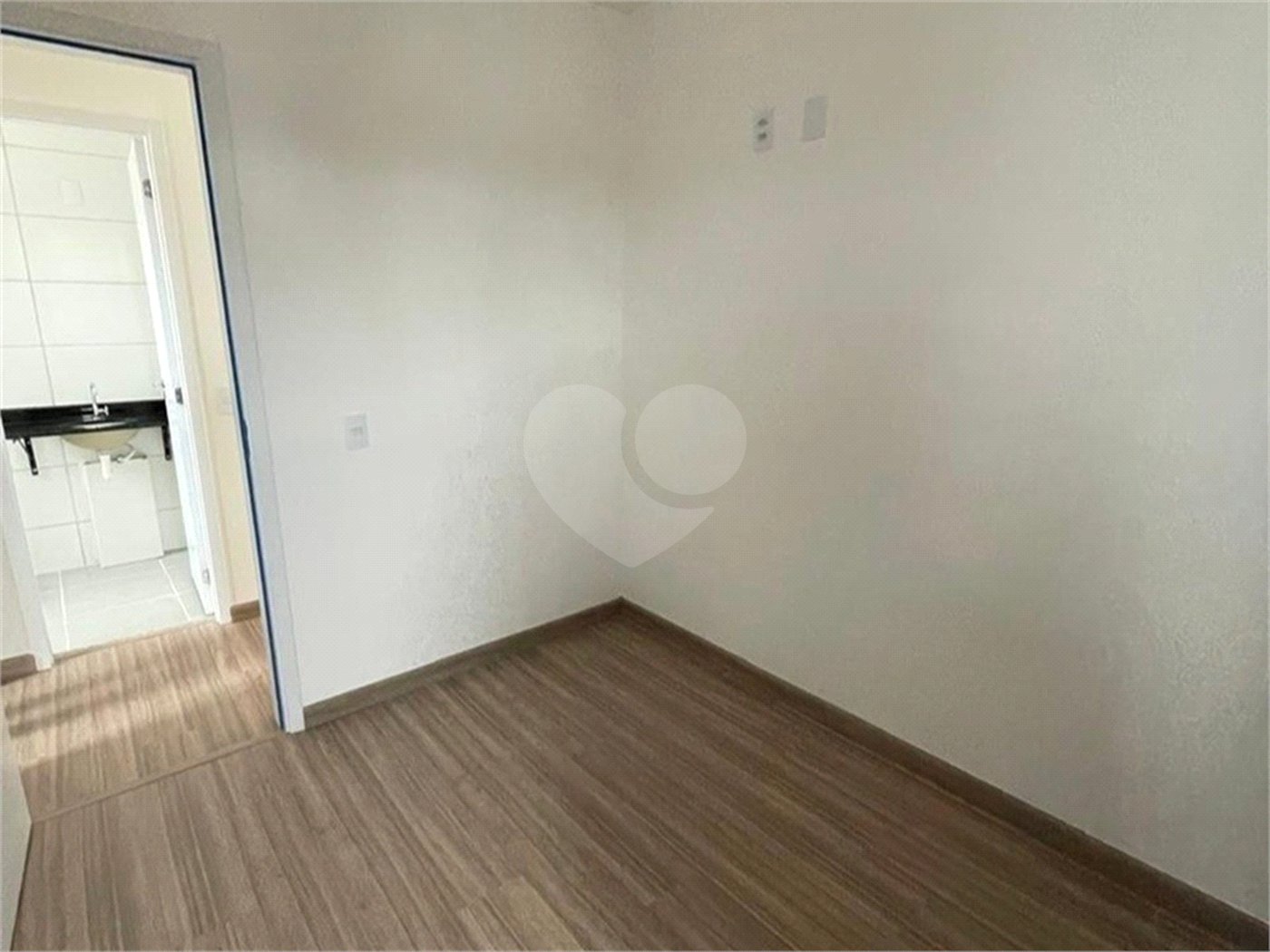 Apartamento à venda com 2 quartos, sendo 1 suíte, em Vila Hortência, Sorocaba, SP
