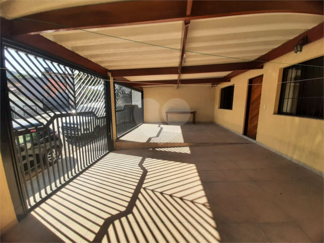 Sobrado à venda com 5 quartos, sendo 1 suíte,  em Tremembé, São Paulo, SP