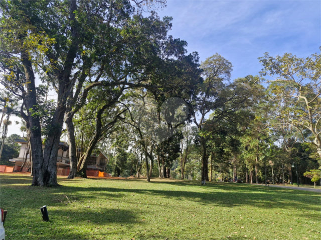 Terreno à venda no condomínio Chácara Santa Helena, São Paulo - SP