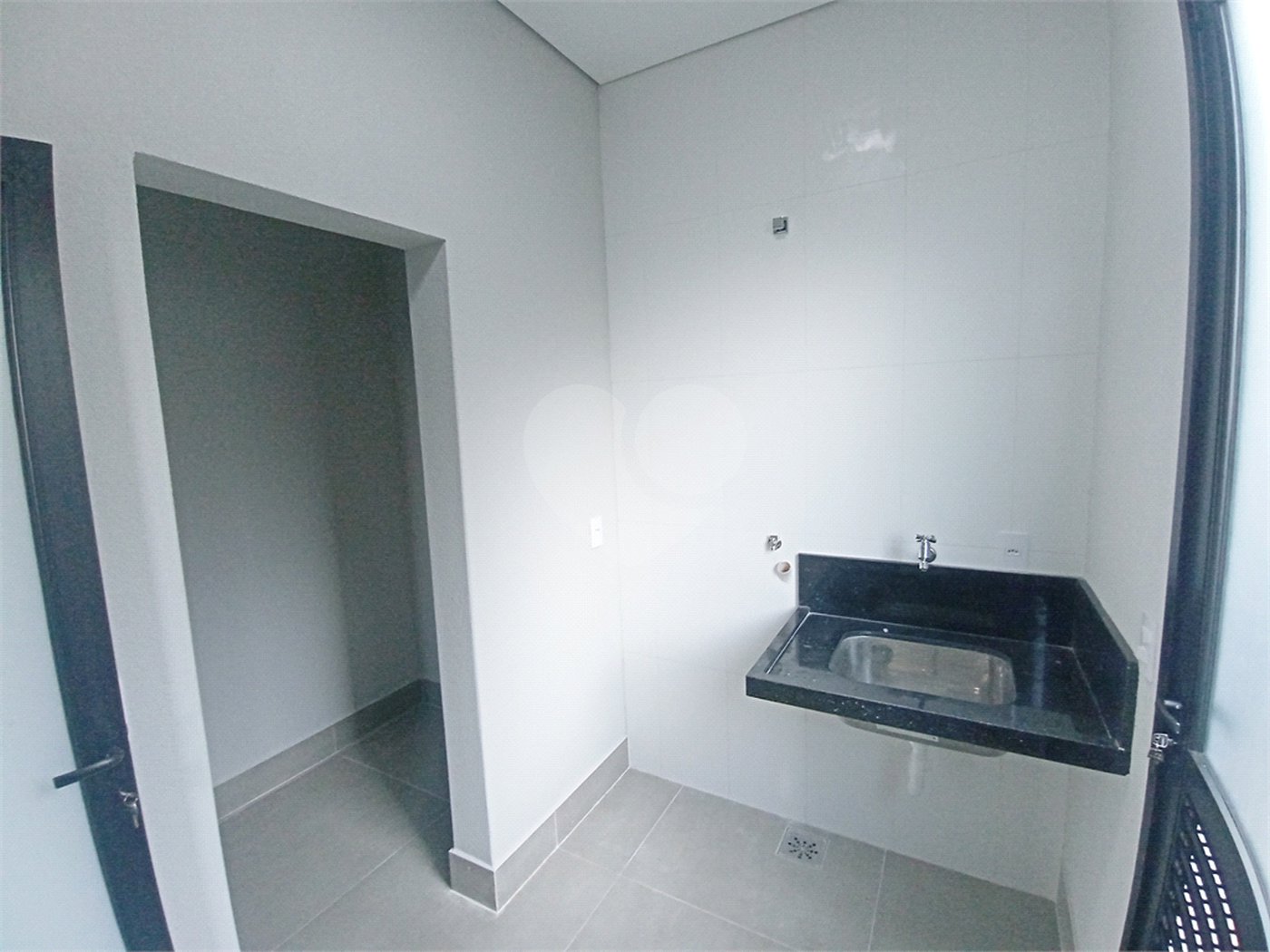 Casa à venda com 3 suítes no condomínio Vita Verdi, Valinhos - SP