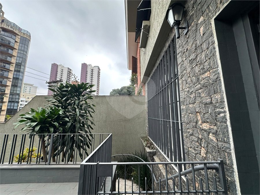 Sobrado à venda com 3 quartos em Santana, São Paulo, SP