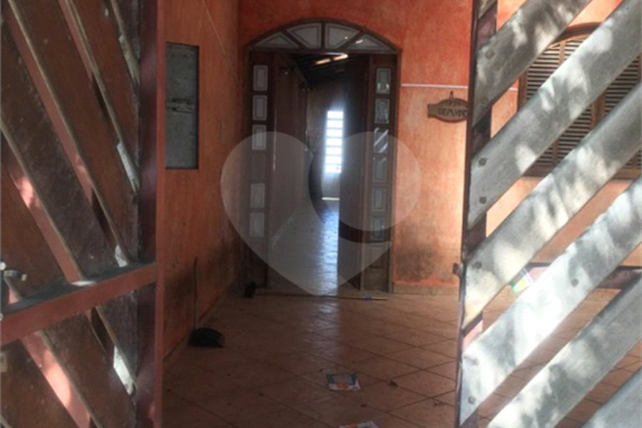 Casa à venda com 3 quartos em Campo Limpo, São Paulo, SP